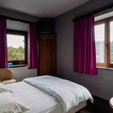 Les Genets Semesterbostad