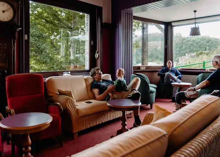 Les Genets * La-Roche-en-Ardenne